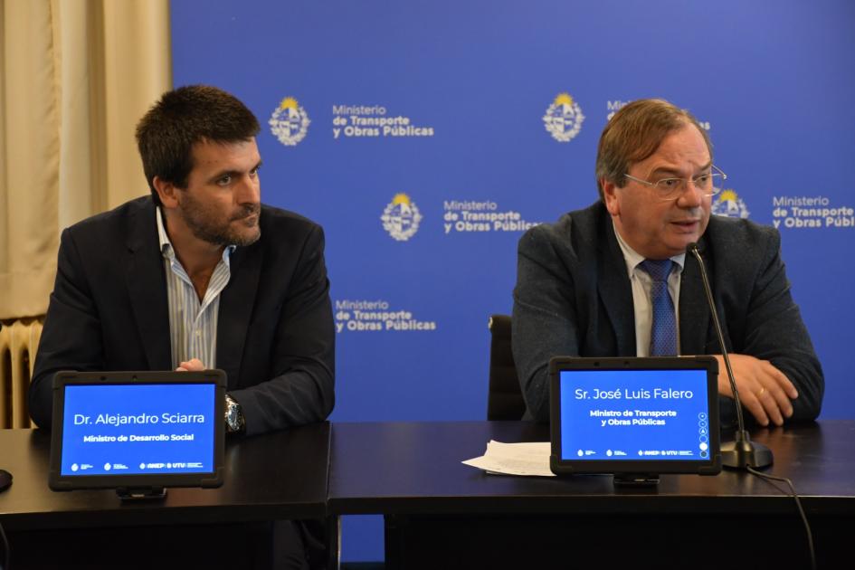 Firma de convenio entre MTOP, MIDES y UTU Firma de convenio entre MTOP, MIDES y UTU