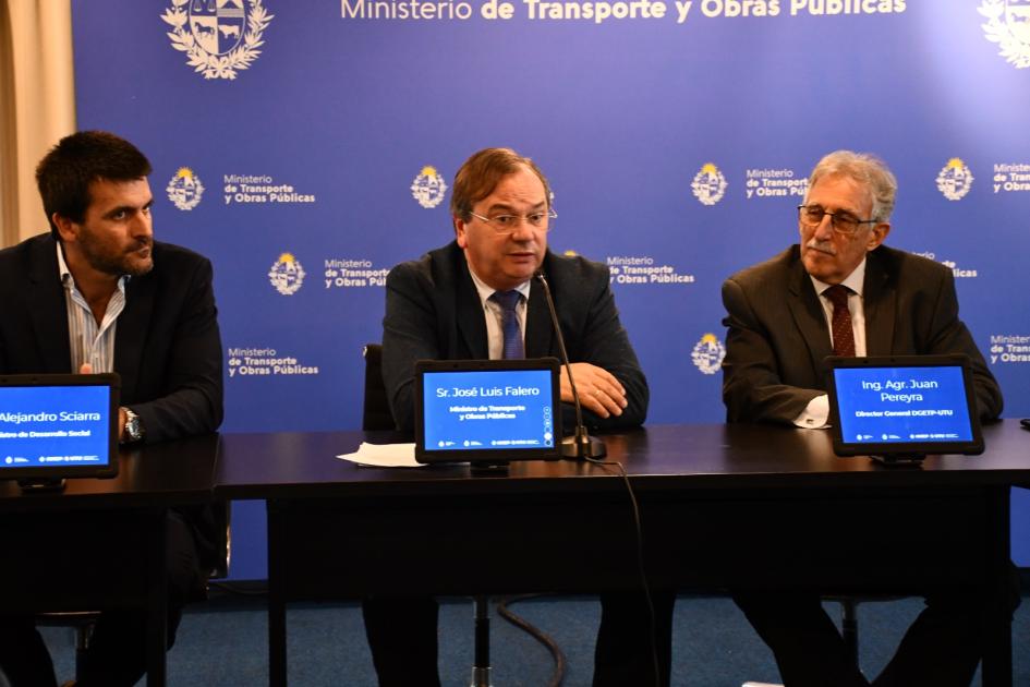 Firma de convenio entre MTOP, MIDES y UTU Firma de convenio entre MTOP, MIDES y UTU