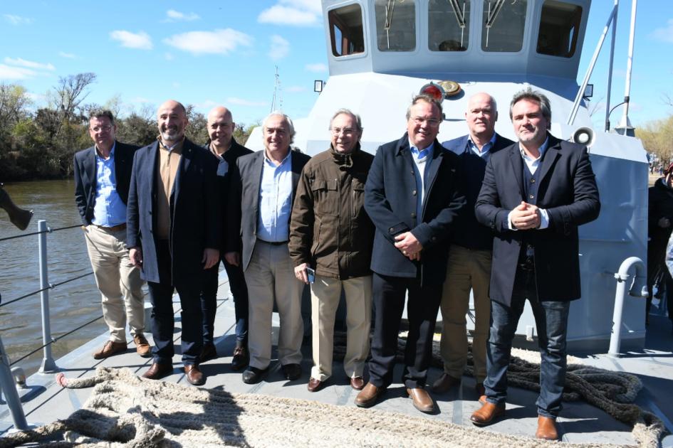 Culminaron las obras del dragado del canal sur de Isla Sola próximo a Carmelo Culminaron las obras del dragado del canal sur de Isla Sola próximo a Carmelo