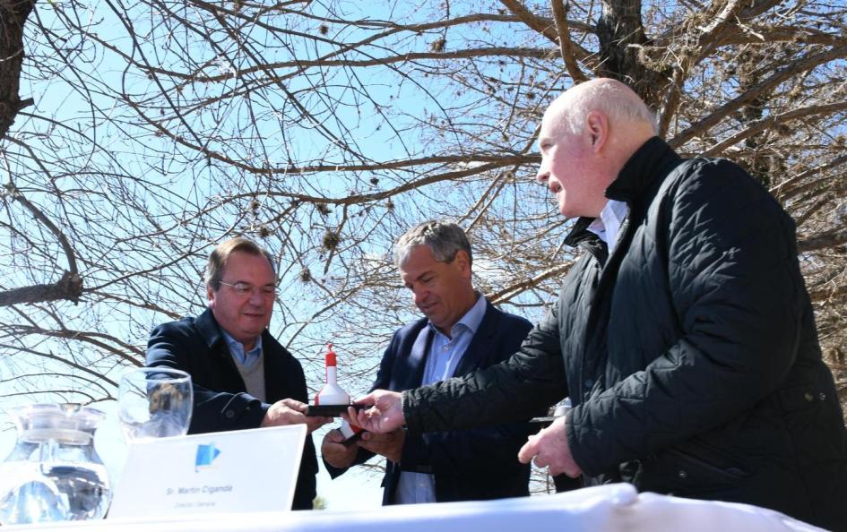 Culminaron las obras del dragado del canal sur de Isla Sola próximo a Carmelo Culminaron las obras del dragado del canal sur de Isla Sola próximo a Carmelo