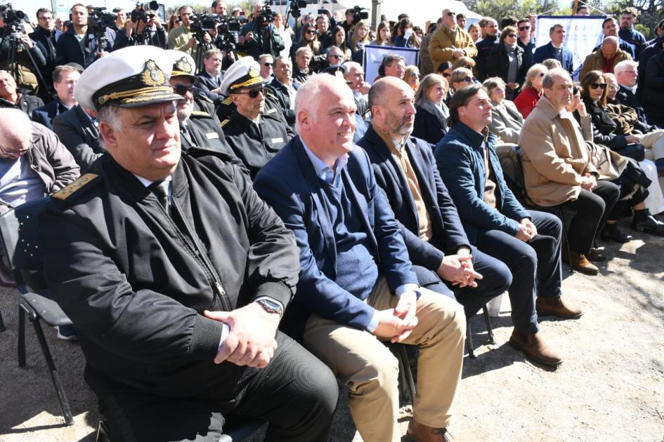 Culminaron las obras del dragado del canal sur de Isla Sola próximo a Carmelo Culminaron las obras del dragado del canal sur de Isla Sola próximo a Carmelo