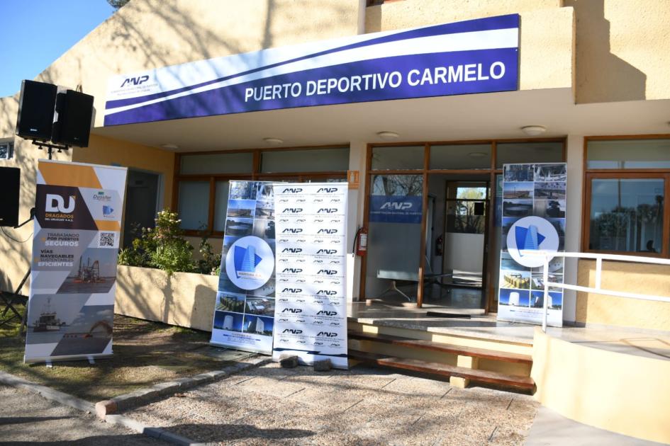 Culminaron las obras del dragado del canal sur de Isla Sola próximo a Carmelo Culminaron las obras del dragado del canal sur de Isla Sola próximo a Carmelo