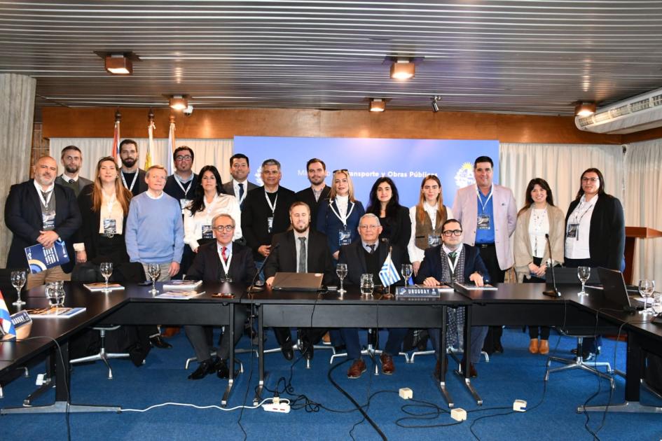 V Reunión Ordinaria de la Comisión Técnica del SGT Nro.5 “Transporte” del MERCOSUR V Reunión Ordinaria de la Comisión Técnica del SGT Nro.5 “Transporte” del MERCOSUR