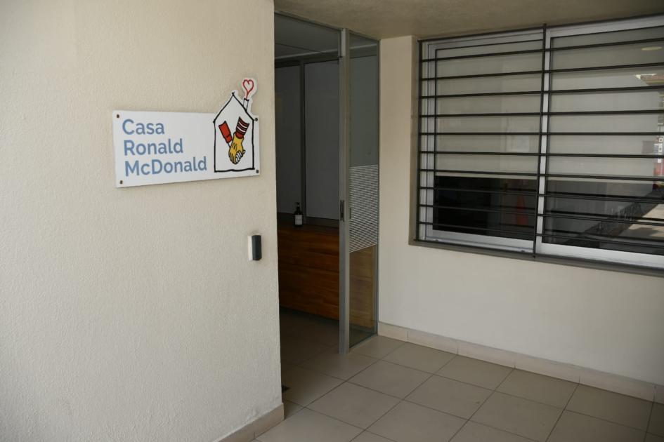 Firma de convenio social con Casa Ronald McDonald Firma de convenio social con Casa Ronald McDonald
