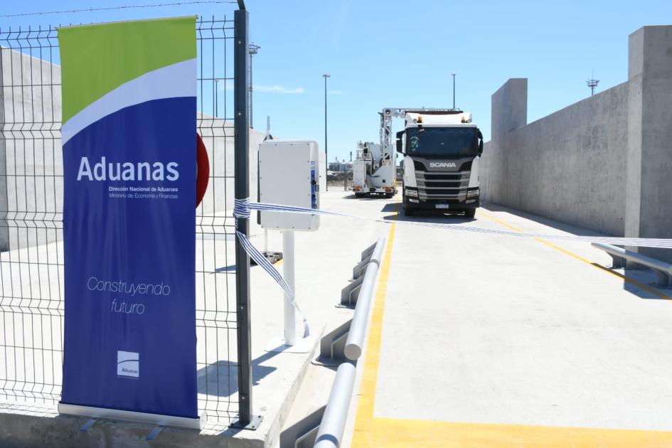 Inauguración de escáneres en puerto de Montevideo Inauguración de escáneres en puerto de Montevideo