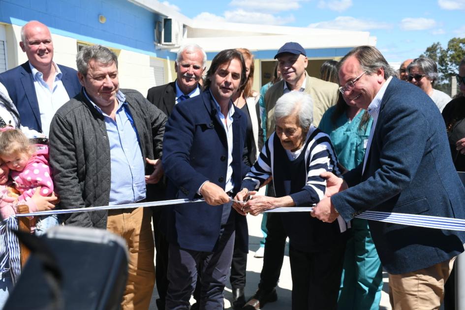 Santa Clara de Olimar celebró nuevas obras de infraestructura en hogar de adultos mayores Este jueve Santa Clara de Olimar celebró nuevas obras de infraestructura en hogar de adultos mayores Este jueve