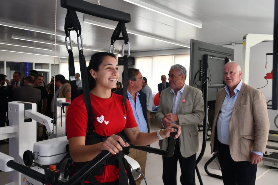 El Centro Teletón inauguró un nuevo gimnasio de tecnología avanzada con aporte de Convenios Sociales El Centro Teletón inauguró un nuevo gimnasio de tecnología avanzada con aporte de Convenios Sociales