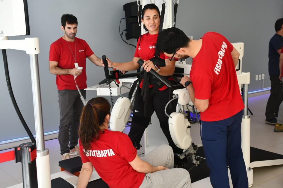 El Centro Teletón inauguró un nuevo gimnasio de tecnología avanzada con aporte de Convenios Sociales El Centro Teletón inauguró un nuevo gimnasio de tecnología avanzada con aporte de Convenios Sociales