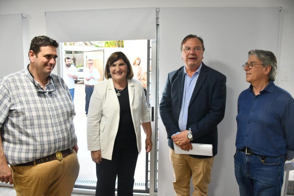 El departamento de Flores celebró inauguraciones de obras y convenios sociales El departamento de Flores celebró inauguraciones de obras y convenios sociales