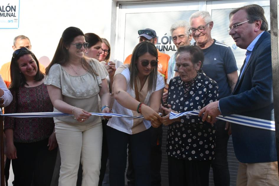 El departamento de Flores celebró inauguraciones de obras y convenios sociales El departamento de Flores celebró inauguraciones de obras y convenios sociales