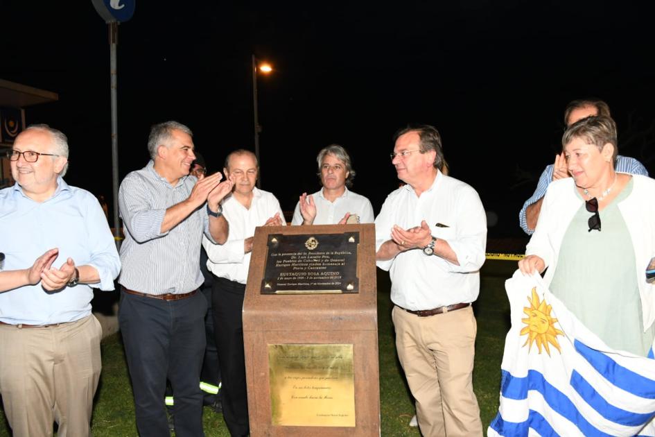 Inauguración de nuevas luminarias y homenaje a Eustaquio Sosa en La Charqueada Inauguración de nuevas luminarias y homenaje a Eustaquio Sosa en La Charqueada