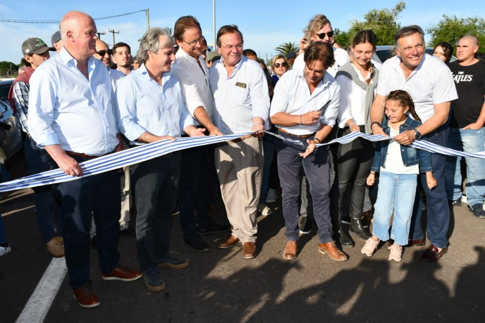 Inauguración de 40 kilómetros de la Ruta 15 en Rocha Inauguración de 40 kilómetros de la Ruta 15 en Rocha