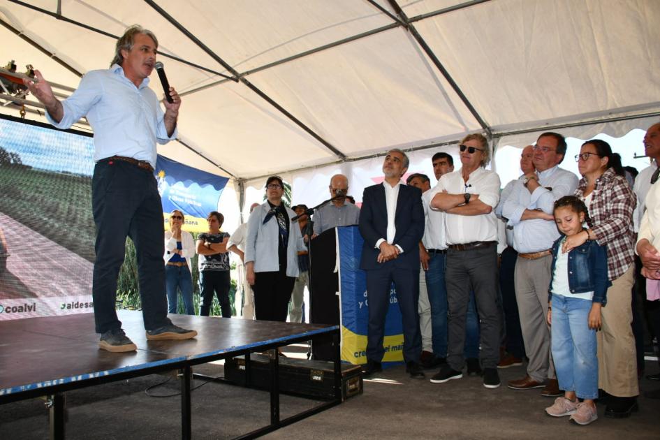 Inauguración de 40 kilómetros de la Ruta 15 en Rocha Inauguración de 40 kilómetros de la Ruta 15 en Rocha