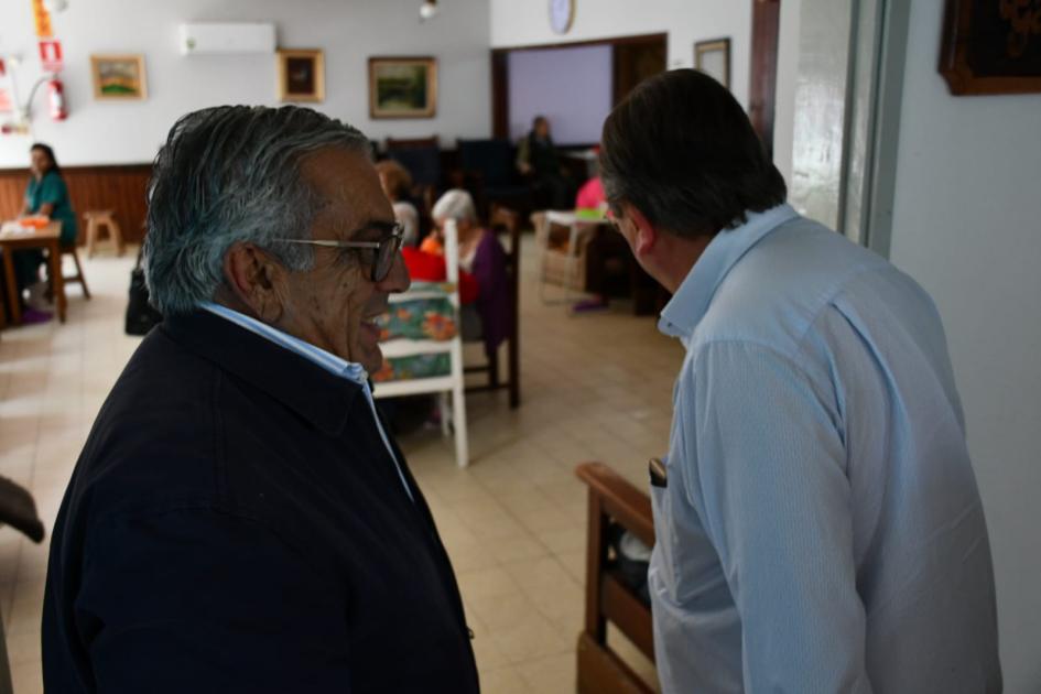 Firma de convenio social con Hogar de Ancianos de Young Firma de convenio social con Hogar de Ancianos de Young