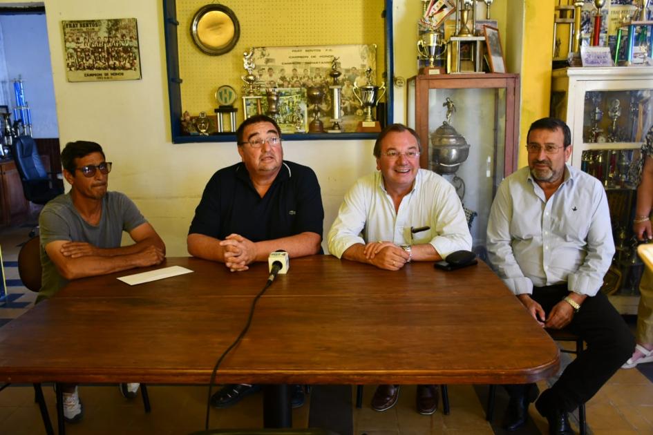 Firma de convenio social con Club Fray Bentos Firma de convenio social con Club Fray Bentos