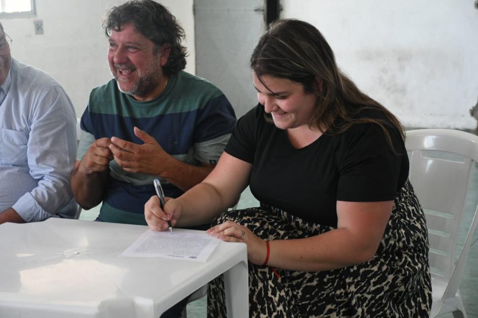 Firma de preacuerdo con Club Atlético Higueritas de Nueva Palmira Firma de preacuerdo con Club Atlético Higueritas de Nueva Palmira