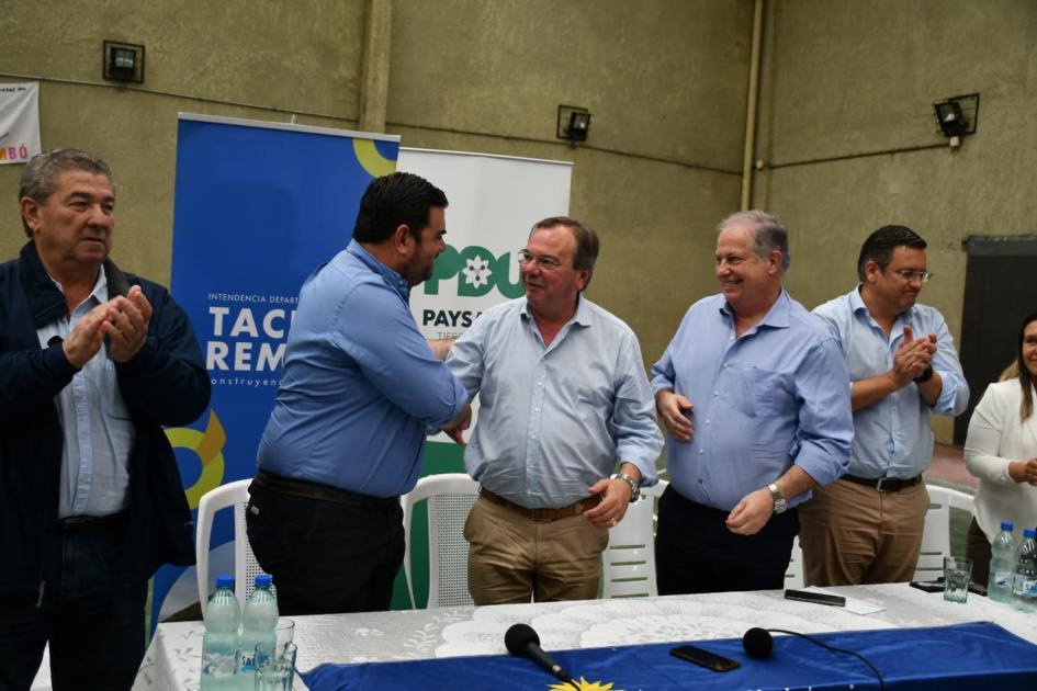 Convenio histórico ente el MTOP y las Intendencias de Tacuarembó y Paysandú para financiar mejoras v Convenio histórico ente el MTOP y las Intendencias de Tacuarembó y Paysandú para financiar mejoras v