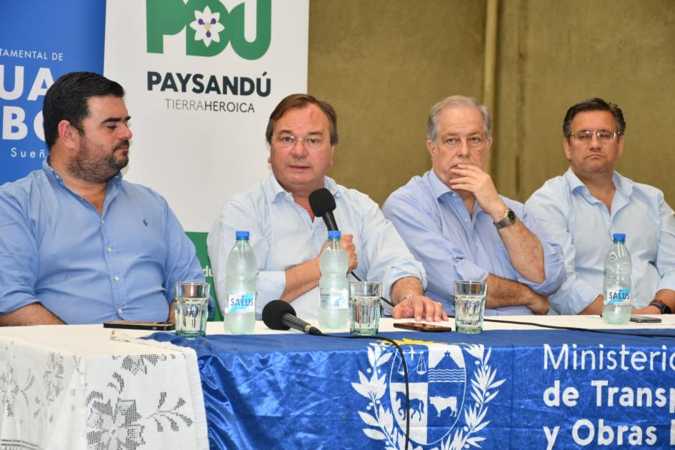 Convenio histórico ente el MTOP y las Intendencias de Tacuarembó y Paysandú para financiar mejoras v Convenio histórico ente el MTOP y las Intendencias de Tacuarembó y Paysandú para financiar mejoras v