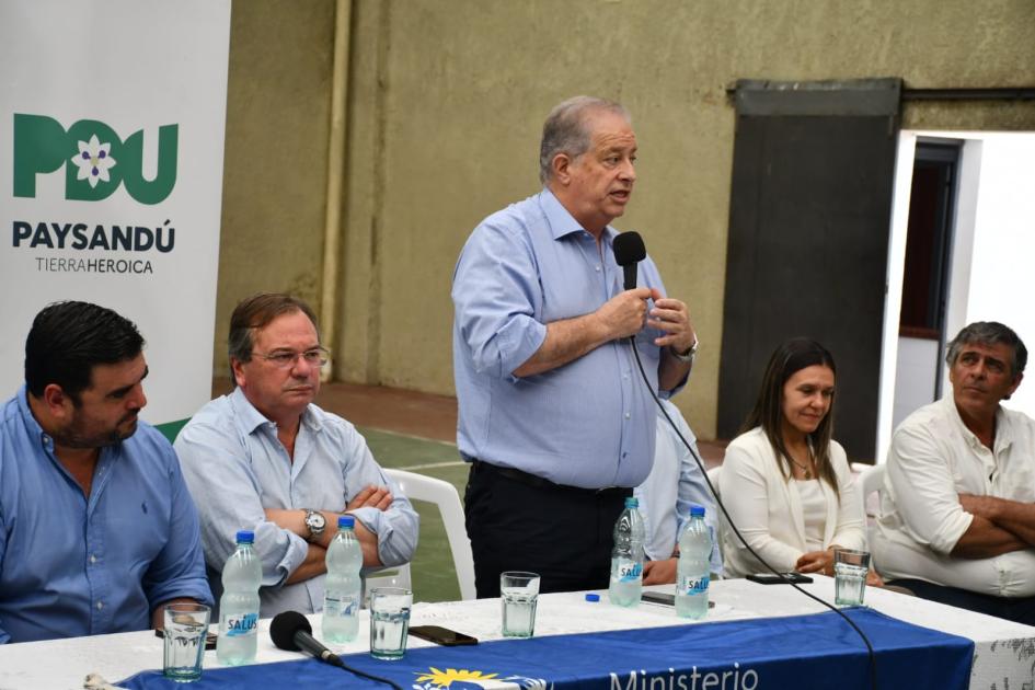Convenio histórico ente el MTOP y las Intendencias de Tacuarembó y Paysandú para financiar mejoras v Convenio histórico ente el MTOP y las Intendencias de Tacuarembó y Paysandú para financiar mejoras v