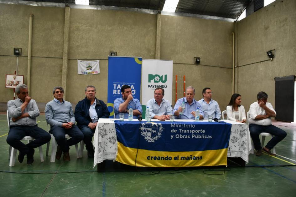 Convenio histórico ente el MTOP y las Intendencias de Tacuarembó y Paysandú para financiar mejoras v Convenio histórico ente el MTOP y las Intendencias de Tacuarembó y Paysandú para financiar mejoras v