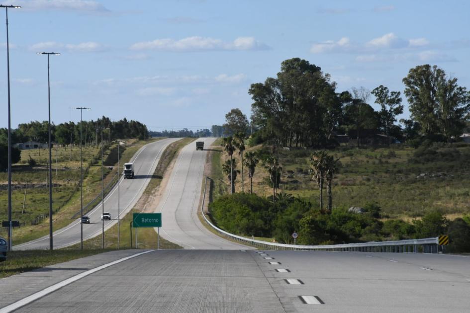 Inauguración de 32.5 km de doble vía en la Ruta 5, entre los kms 100.5 y 133. Inauguración de 32.5 km de doble vía en la Ruta 5, entre los kms 100.5 y 133.