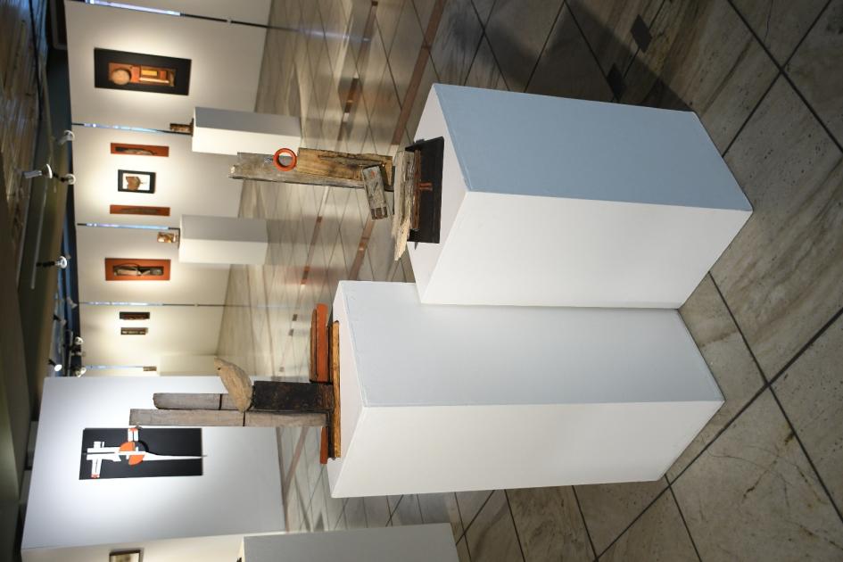 Muestra de arte “Diálogos silenciosos” Muestra de arte “Diálogos silenciosos”