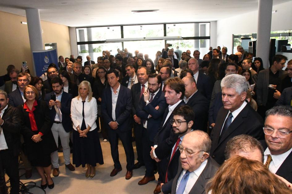 Inauguración de Sala Plenaria y nuevas instalaciones del Parlamento del Mercosur Inauguración de Sala Plenaria y nuevas instalaciones del Parlamento del Mercosur