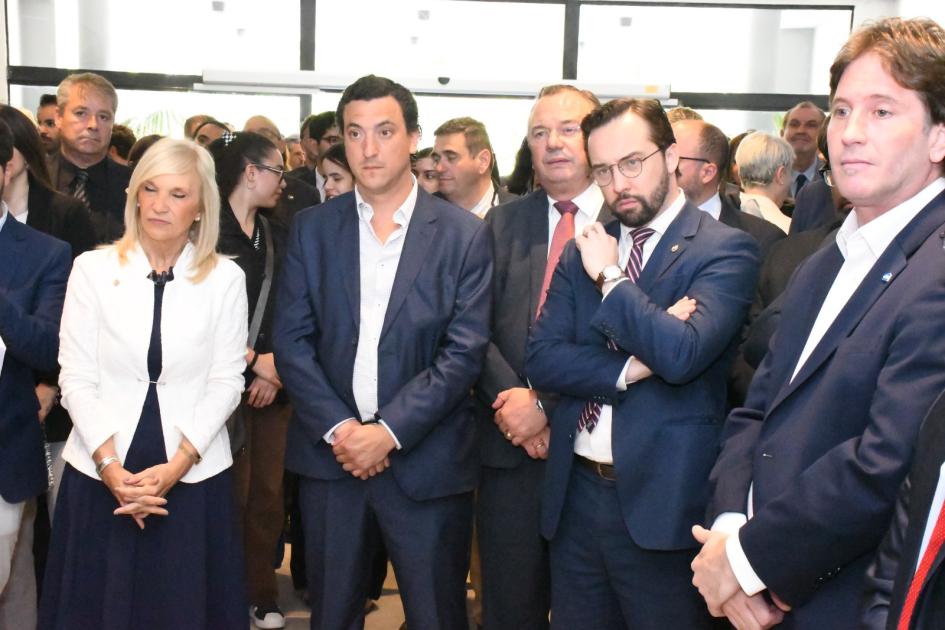 Inauguración de Sala Plenaria y nuevas instalaciones del Parlamento del Mercosur Inauguración de Sala Plenaria y nuevas instalaciones del Parlamento del Mercosur