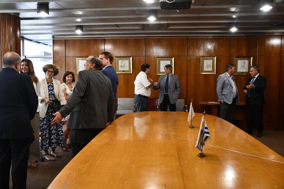 Firma de acuerdos para rehabilitación de ruta 6 Firma de acuerdos para rehabilitación de ruta 6