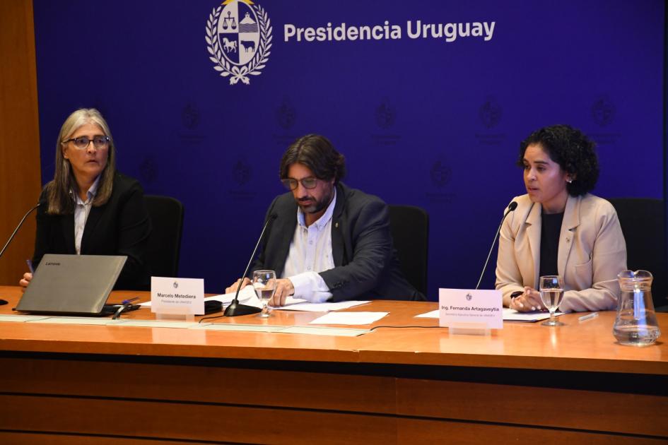 Ministra Etcheverry en presentación de informe de siniestralidad 2024 Ministra Etcheverry en presentación de informe de siniestralidad 2024