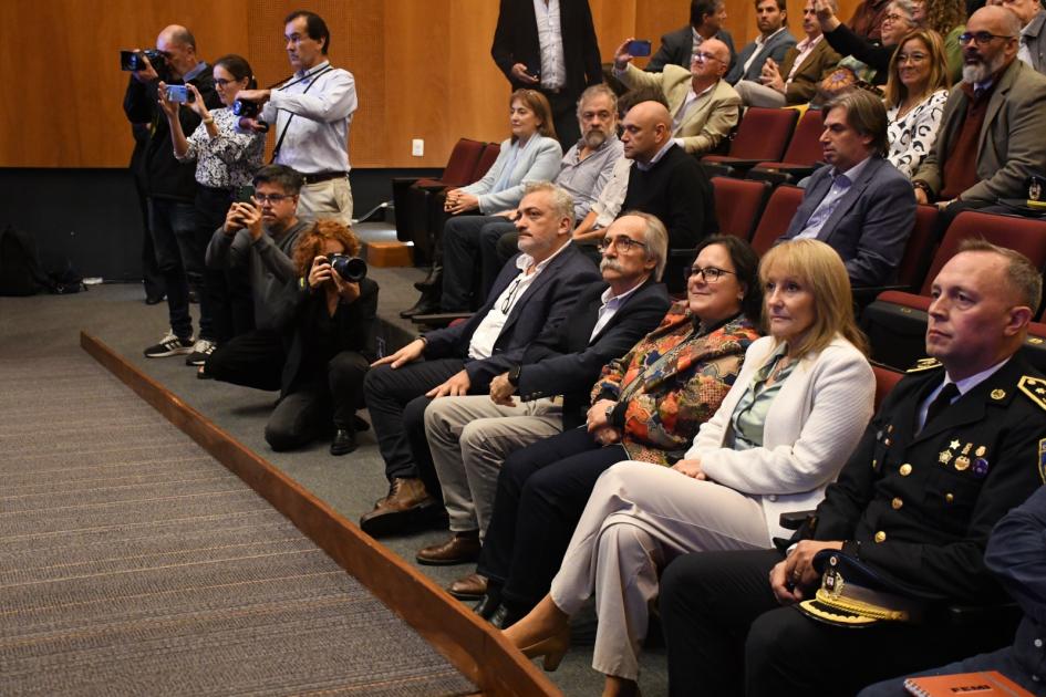 Ministra Etcheverry en presentación de informe de siniestralidad 2024 Ministra Etcheverry en presentación de informe de siniestralidad 2024