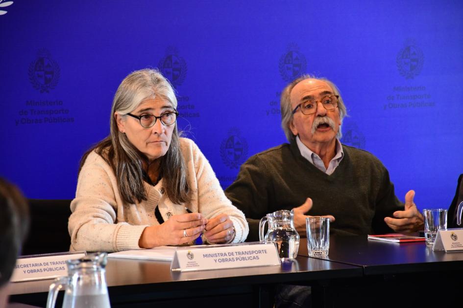 Reunión con empresas de Transporte Metropolitano Reunión con empresas de Transporte Metropolitano