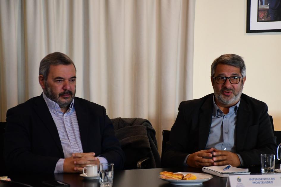 Encuentro entre autoridades del MTOP e intendentes electos de Montevideo y Canelones por transporte Encuentro entre autoridades del MTOP e intendentes electos de Montevideo y Canelones por transporte