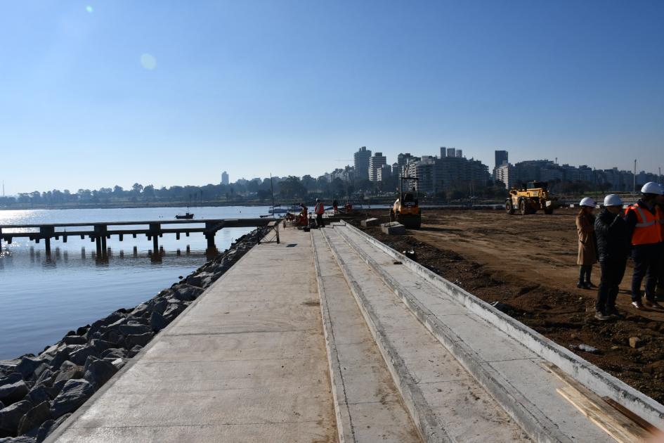 Recorrida de autoridades del MTOP por obras del Puerto de Punta Carretas Recorrida de autoridades del MTOP por obras del Puerto de Punta Carretas
