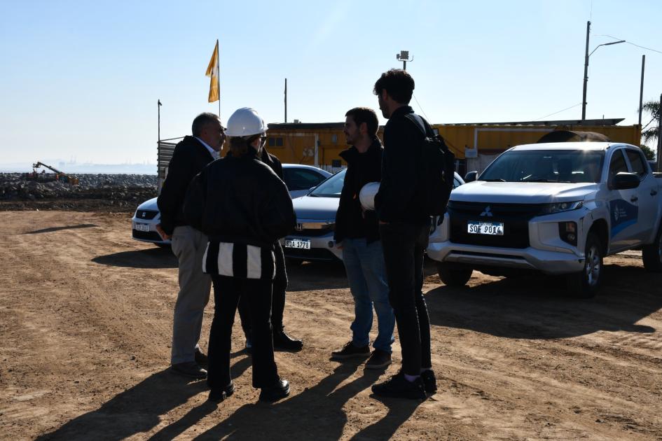 Recorrida de autoridades del MTOP por obras del Puerto de Punta Carretas Recorrida de autoridades del MTOP por obras del Puerto de Punta Carretas