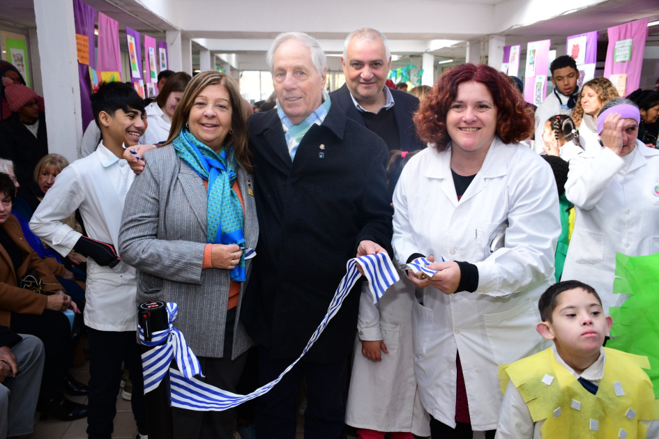 Inauguración de obras sociales en la Escuela Nº240 “Paul Harris” en Malvín Inauguración de obras sociales en la Escuela Nº240 “Paul Harris” en Malvín