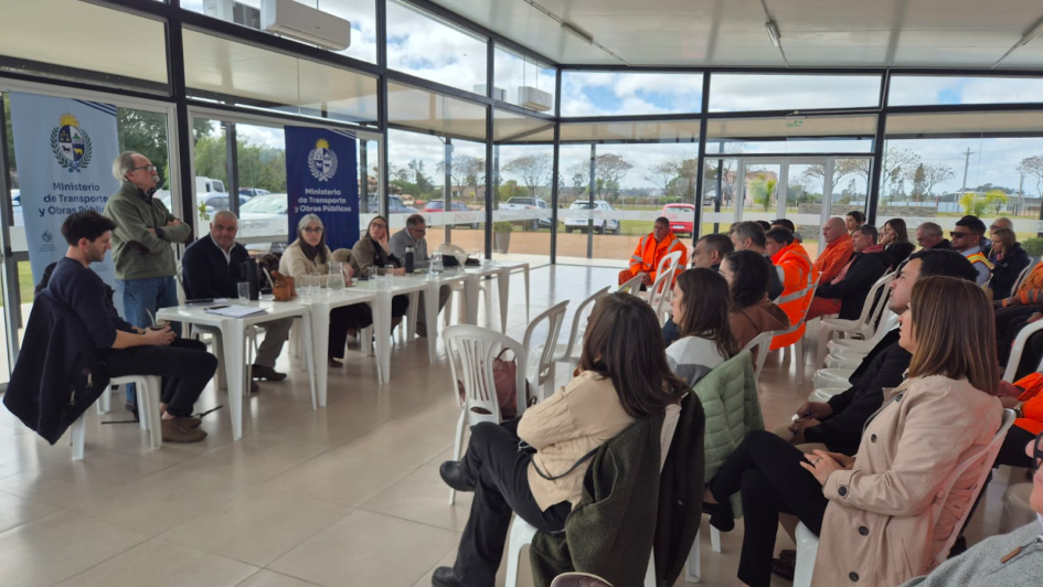 Recorrida de Ministra y gabinete en Salto y Artigas
