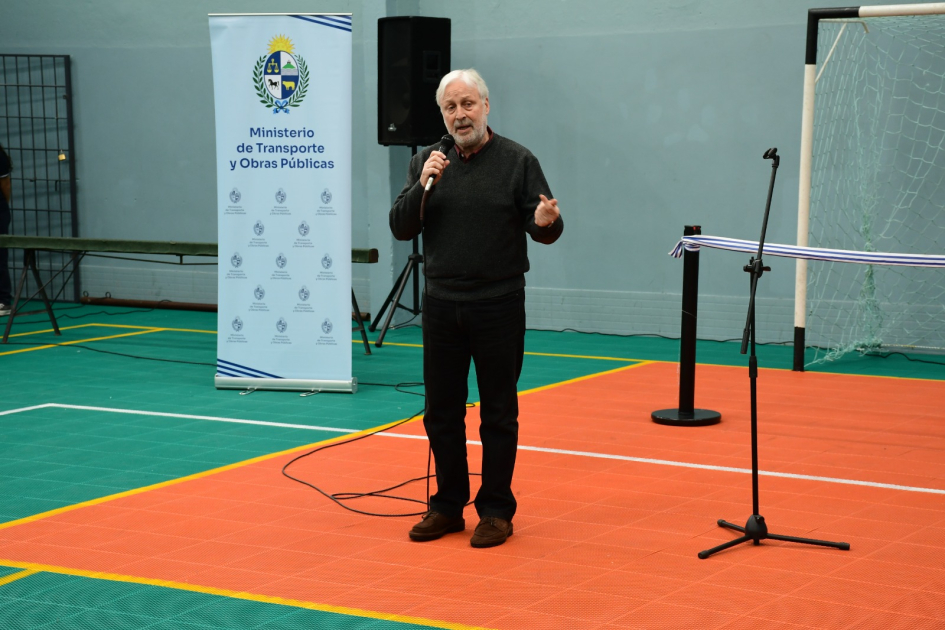 Inauguración de gimnasio del colegio Regina Martyrum Inauguración de gimnasio del colegio Regina Martyrum