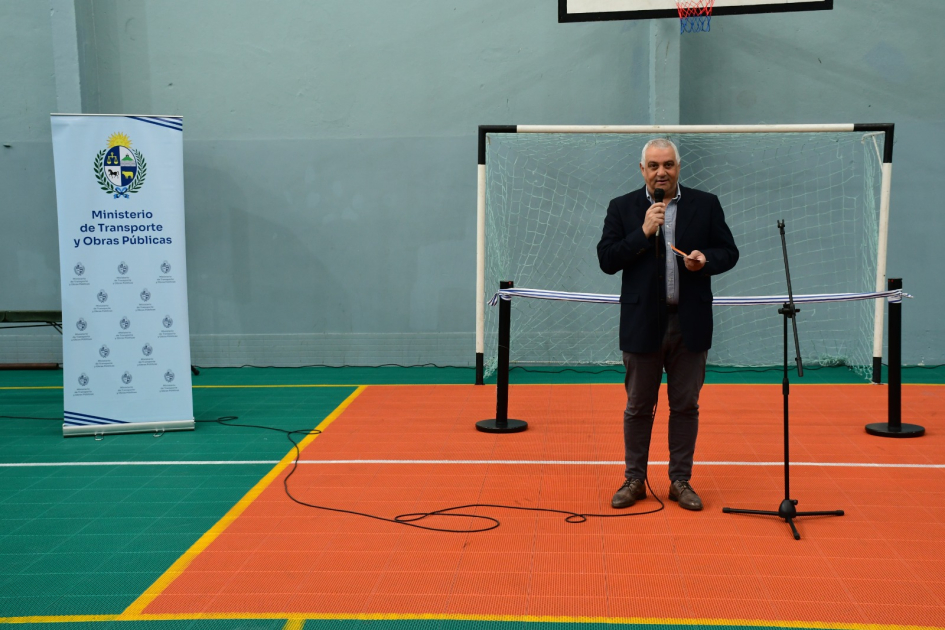 Inauguración de gimnasio del colegio Regina Martyrum Inauguración de gimnasio del colegio Regina Martyrum