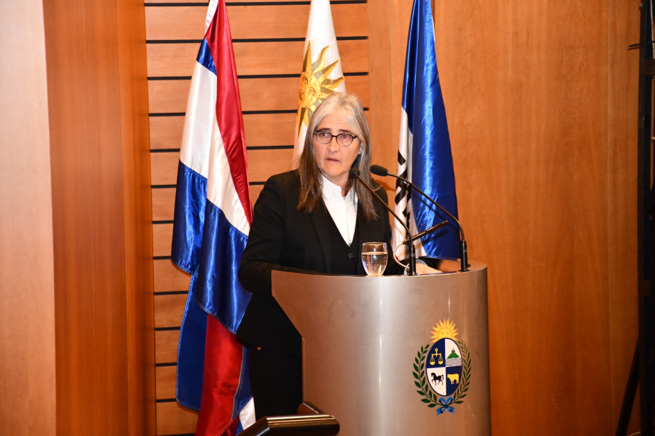 MTOP participa de conferencia internacional: Relaciones puerto ciudad y transformación digital