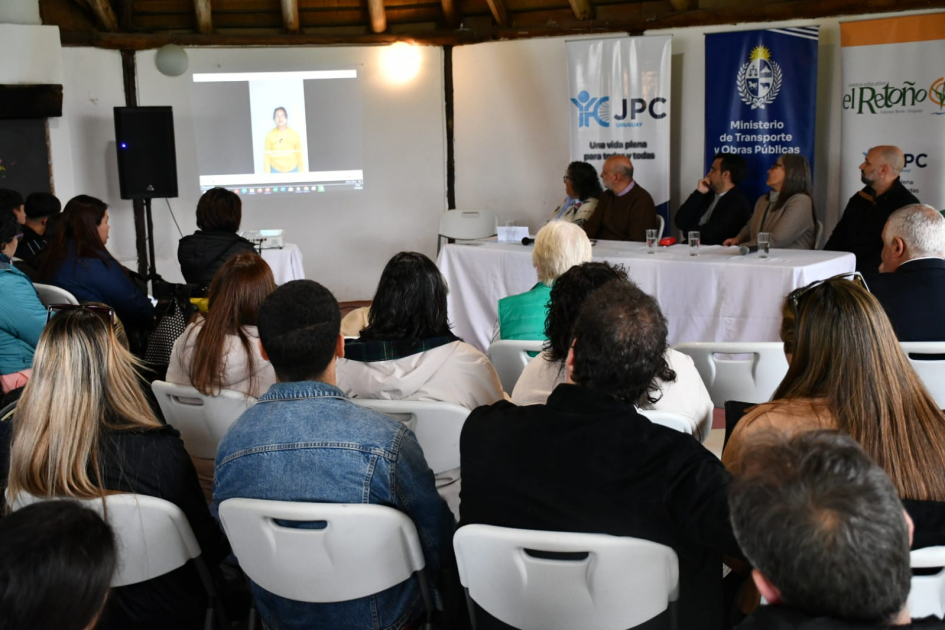 Inauguración de obras sociales en la Escuela Nº240 “Paul Harris” en Malvín