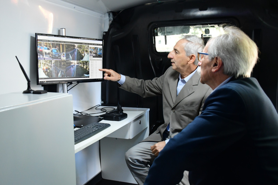 Presentación oficial de nuevos móviles de fiscalización