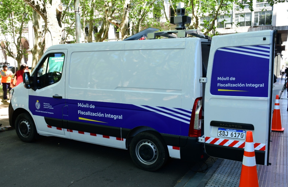 Presentación oficial de nuevos móviles de fiscalización
