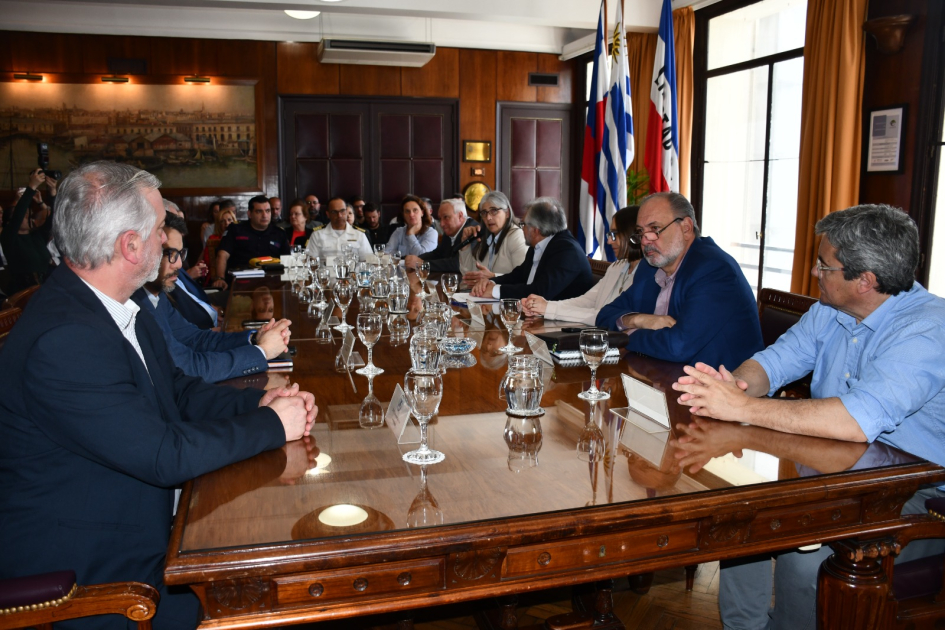 La Comisión Coordinadora de Puertos retoma su actividad para fortalecer la gestión portuaria La Comisión Coordinadora de Puertos retoma su actividad para fortalecer la gestión portuaria