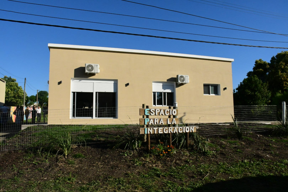 Inauguración de obra por Convenios Sociales en Colonia Inauguración de obra por Convenios Sociales en Colonia