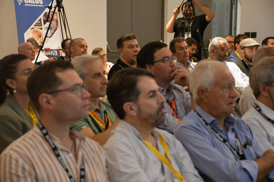 Felipe Martín presentó las oportunidades y desafíos del transporte metropolitano Felipe Martín presentó las oportunidades y desafíos del transporte metropolitano