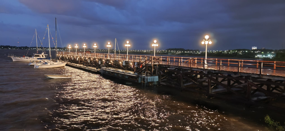 Colonia inauguró la reconstrucción del histórico muelle y nuevas marinas Colonia inauguró la reconstrucción del histórico muelle y nuevas marinas