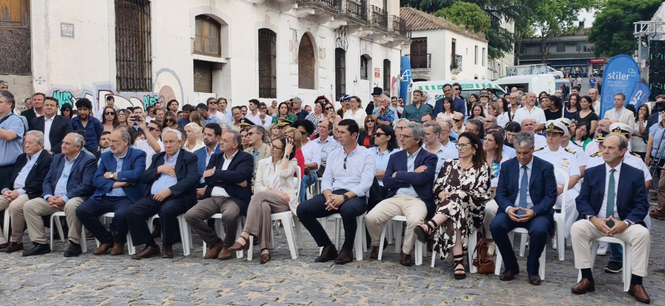Colonia inauguró la reconstrucción del histórico muelle y nuevas marinas Colonia inauguró la reconstrucción del histórico muelle y nuevas marinas