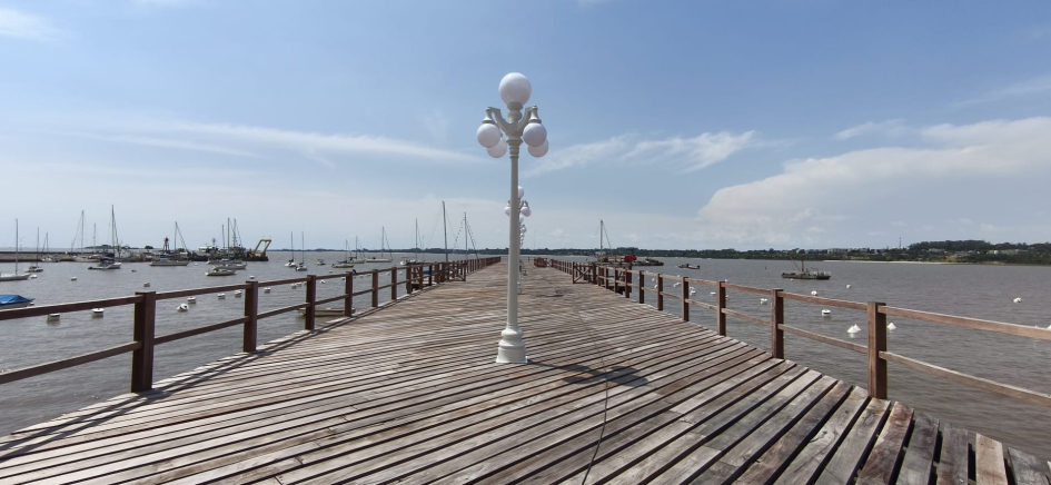 Colonia inauguró la reconstrucción del histórico muelle y nuevas marinas Colonia inauguró la reconstrucción del histórico muelle y nuevas marinas