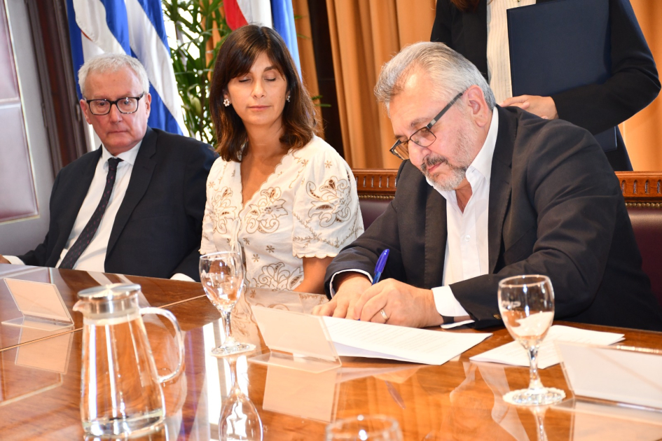 Firma de convenio: ANP se integra a VUCE para agilizar trámites portuarios